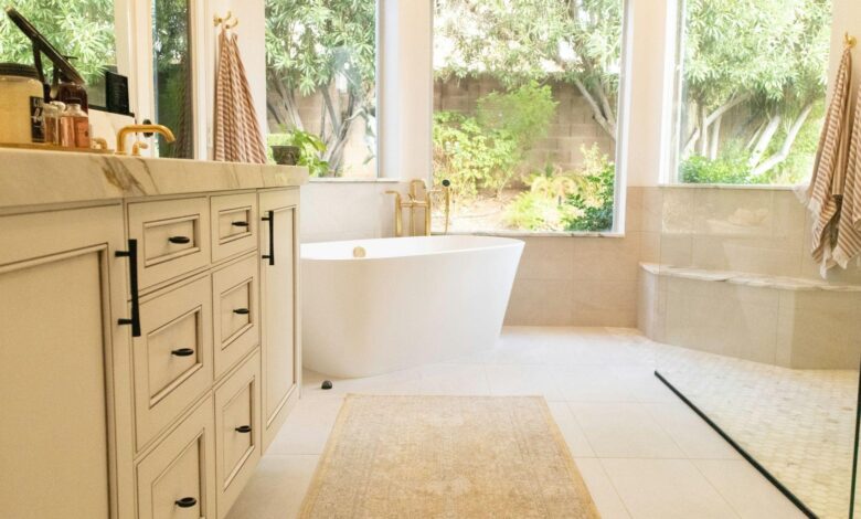 Materials That Will Make Your Bathroom Look Like a Personal Spa